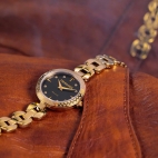 Trussardi T-chain 28mm 2h black dial br yg